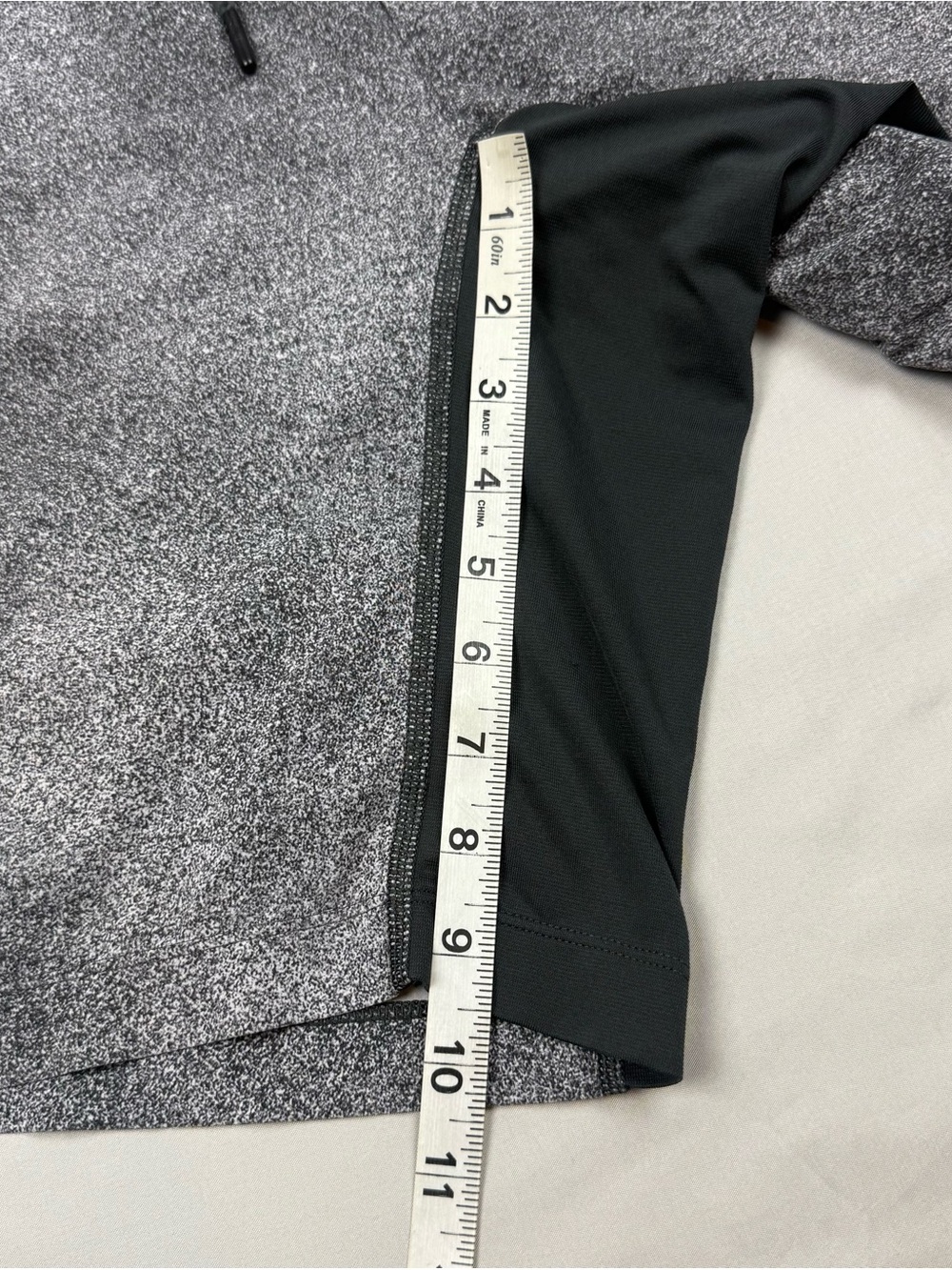 Lululemon Mens T.H.E Lined Shorts Sz Medium x 9” Inseam Dark Grey Pinweave B1 - Picture 8 of 9